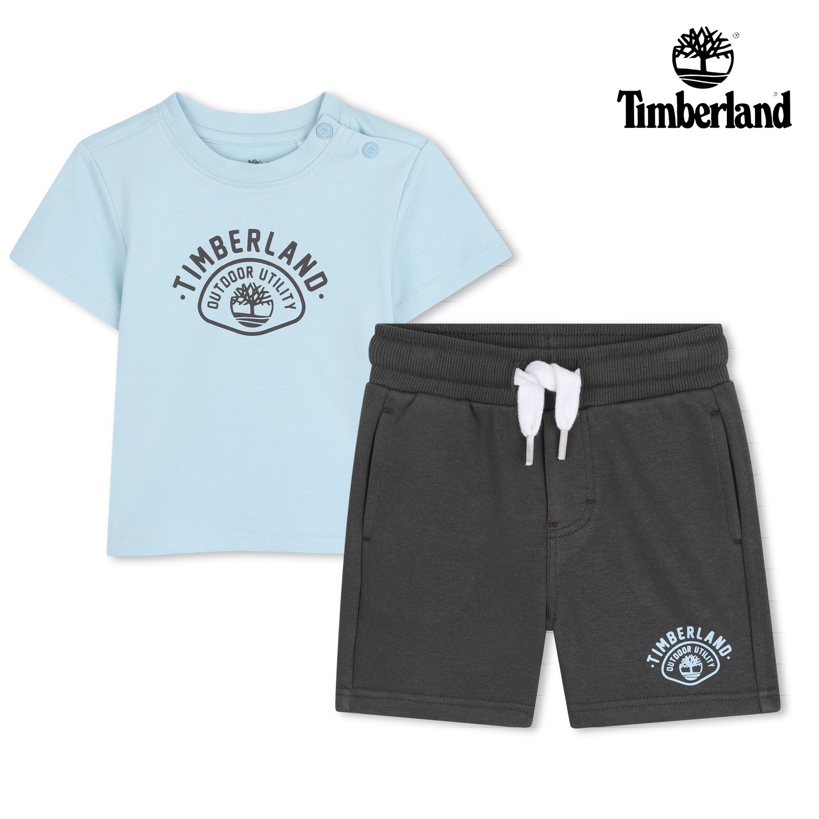 Conjunto de camiseta y pantalón corto azul cielo