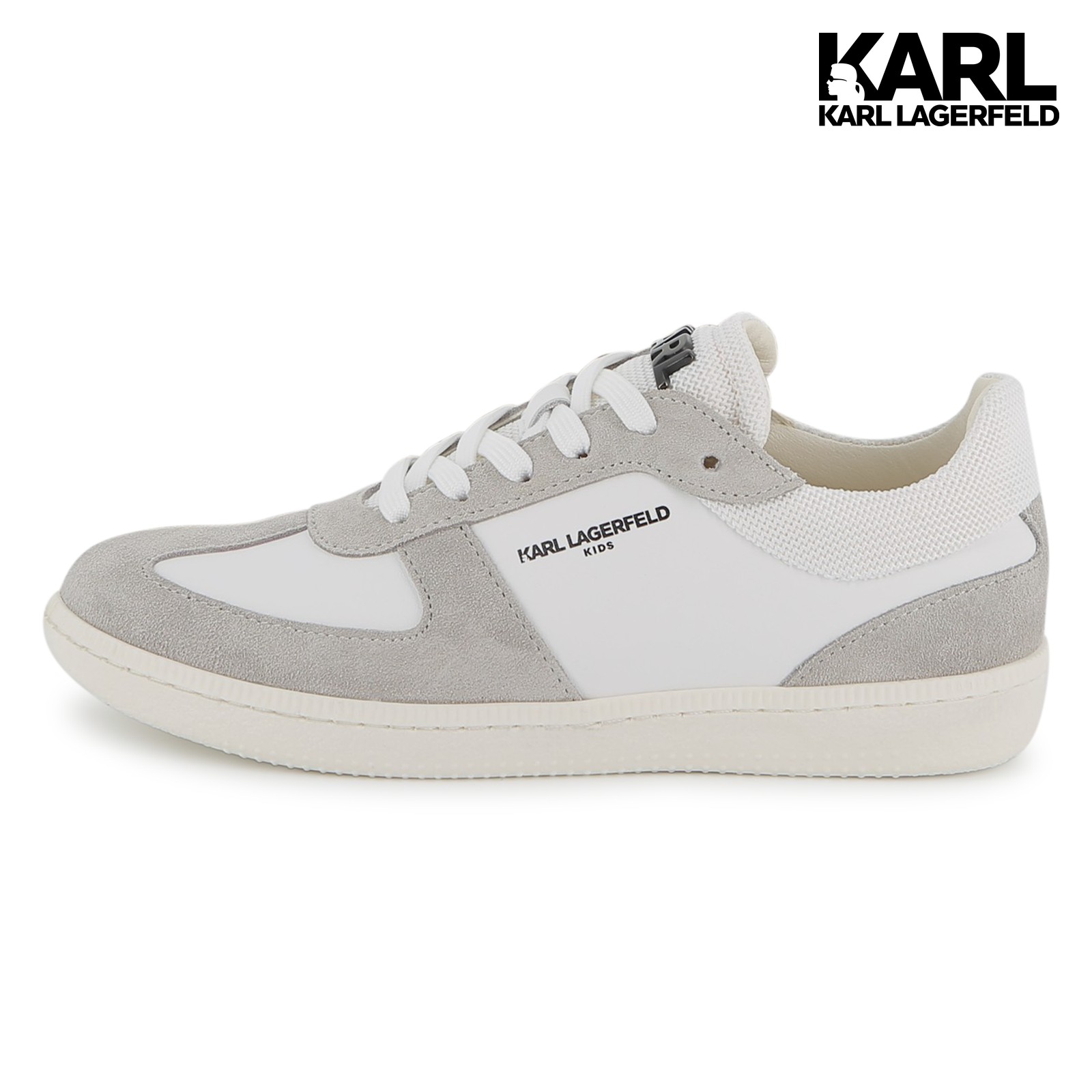 Zapatillas con cordones blanco