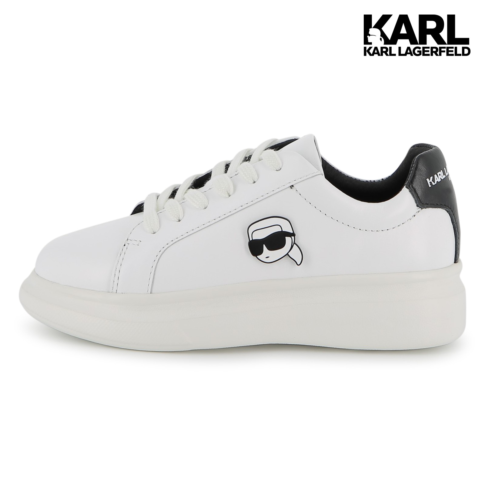 Zapatillas con cordones blanco